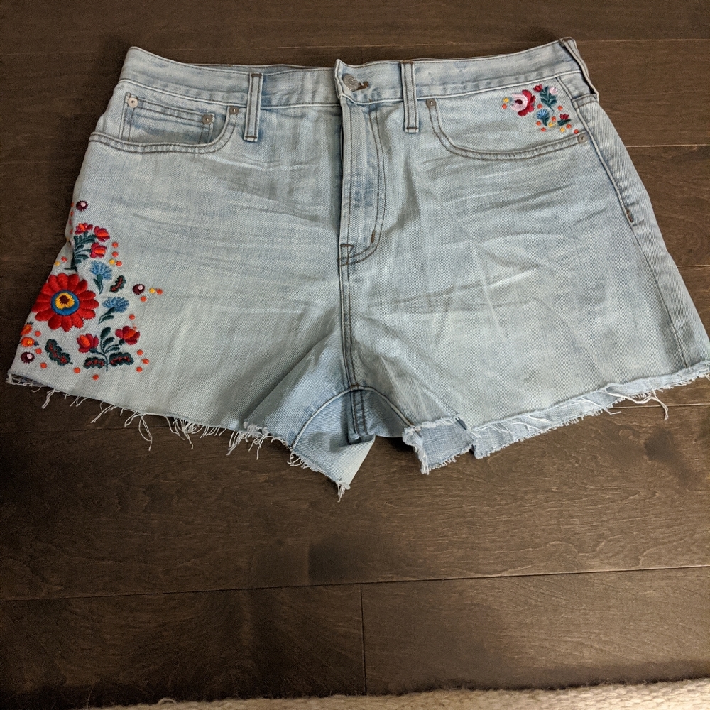 Madewell denim shorts - floral applique